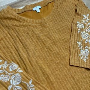 Charming Charlie Embroidered Dress Women’s Large